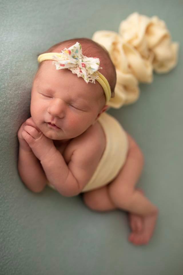 White | floral Bow