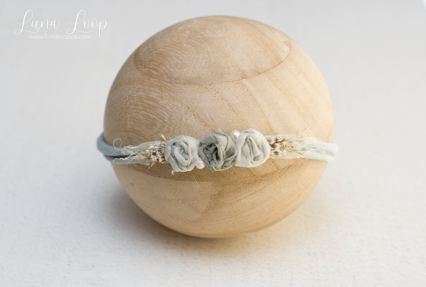 Greenmint | Avery Rosette tieback