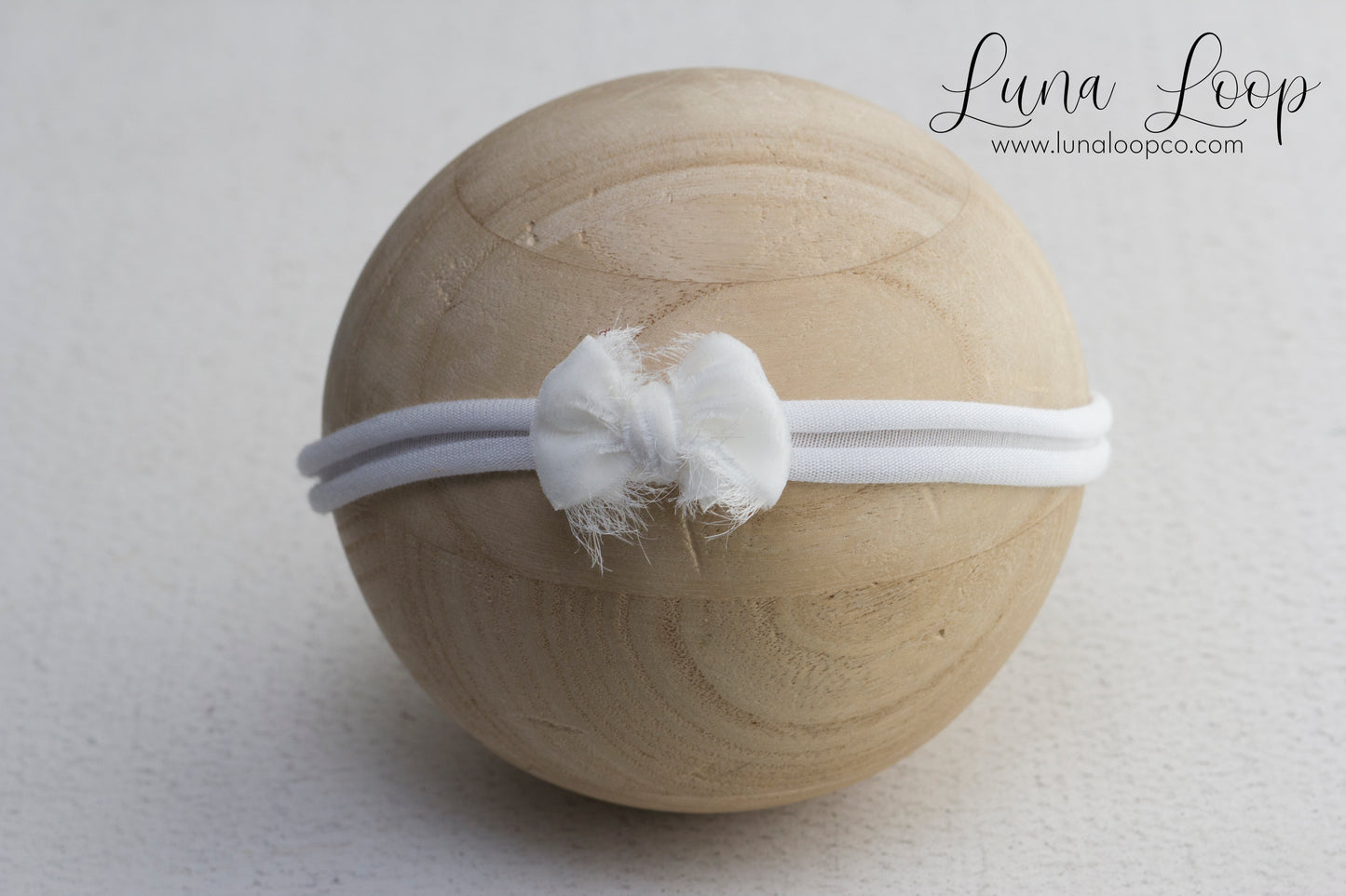 Snow | Velvet Reg Size Bow