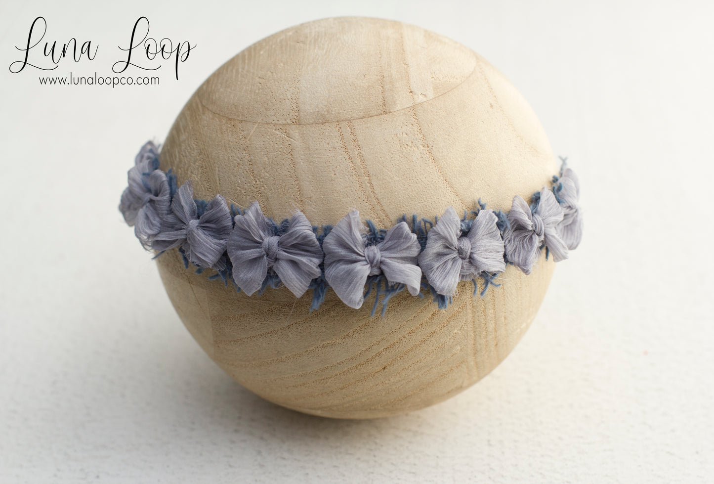 Tiny Crinkle Multi Bow Tieback