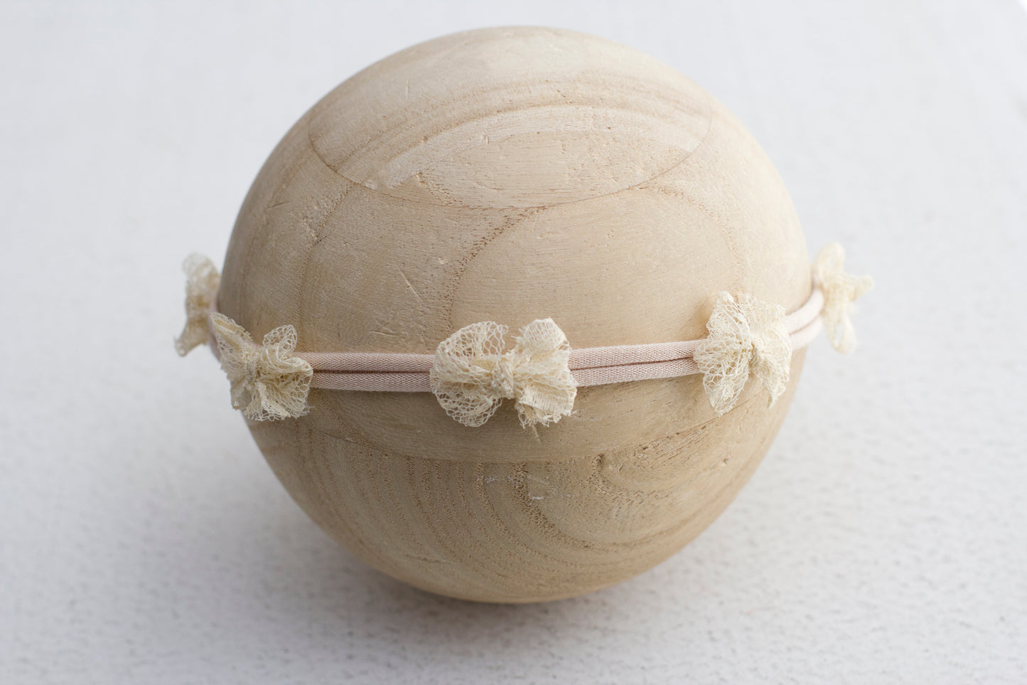 Natural | Lace multi bow tieback