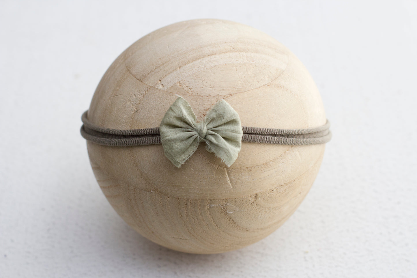 Perfect little bow *Reg size* LAST CHANCE