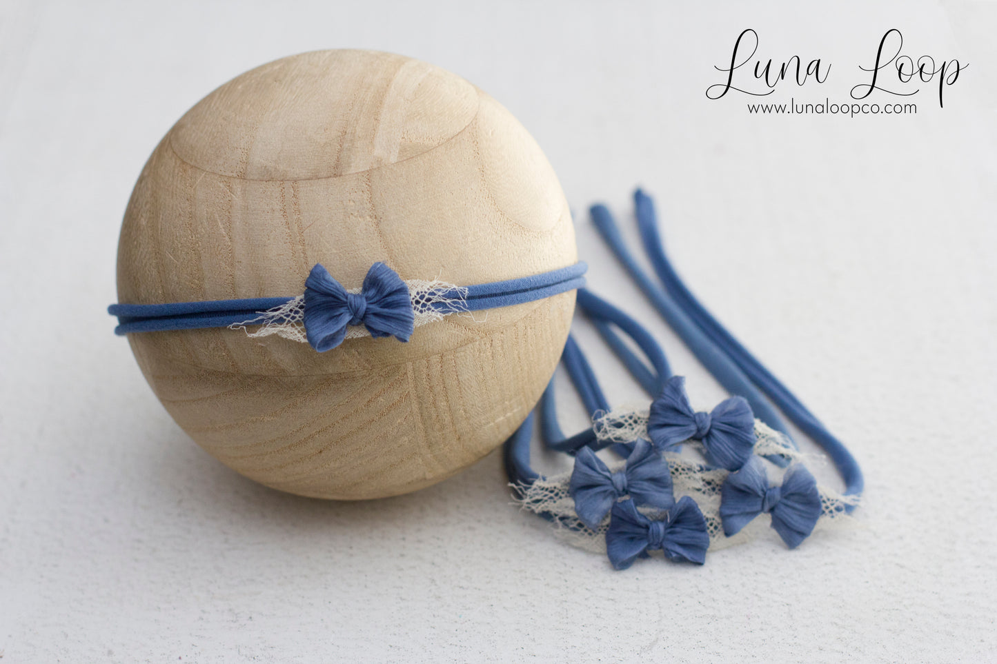 Blue | Sapphire Perfect little lace bow