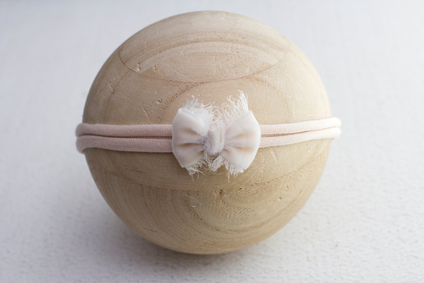Cream | Velvet Bow
