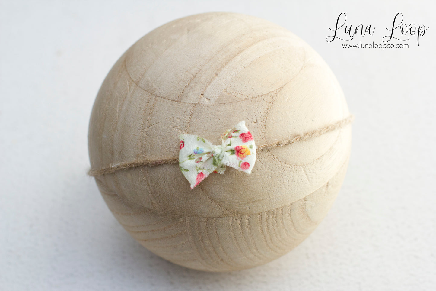 $5 Perfect little bow *Over 50 different colors*