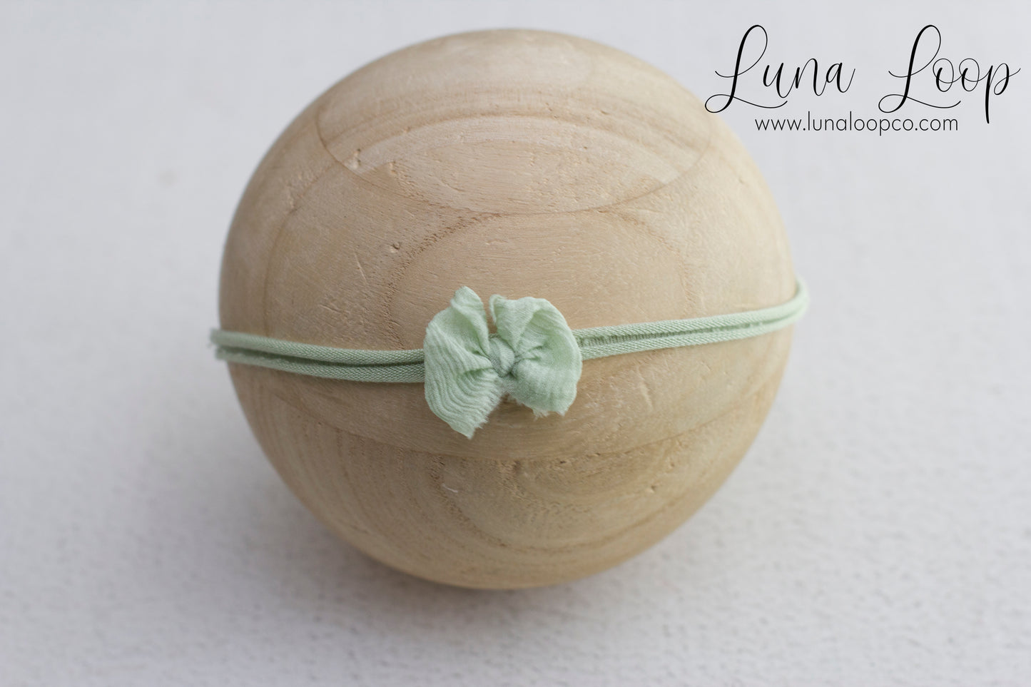 Perfect little bow *Reg size* LAST CHANCE