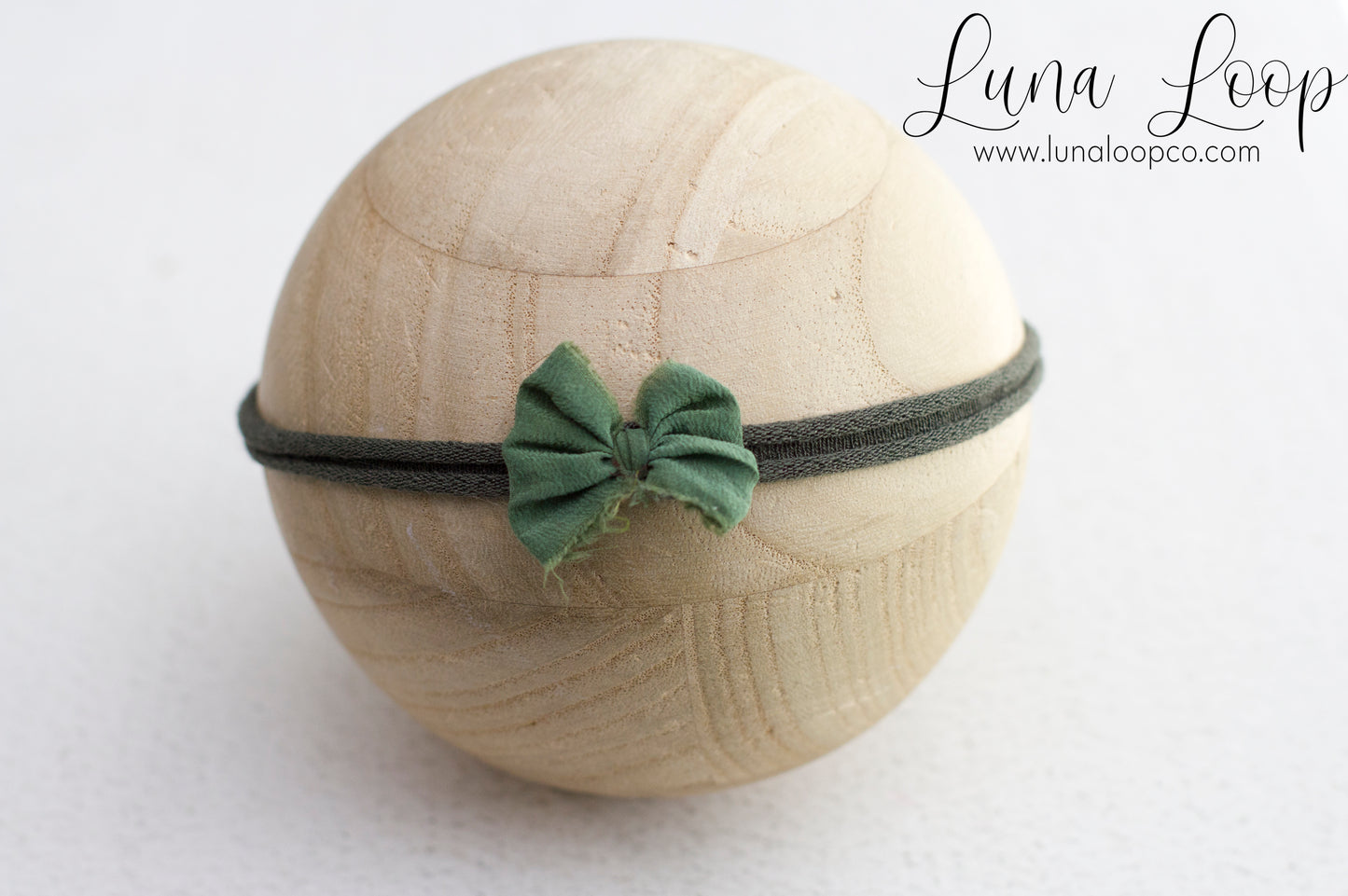 Perfect little bow *Reg size* LAST CHANCE