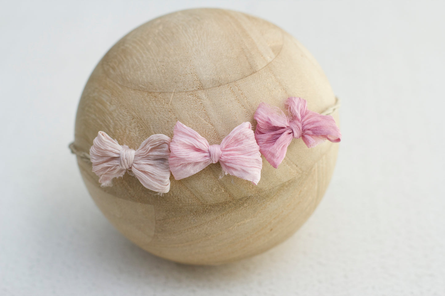 Pink | Ombre triple bow Tieback