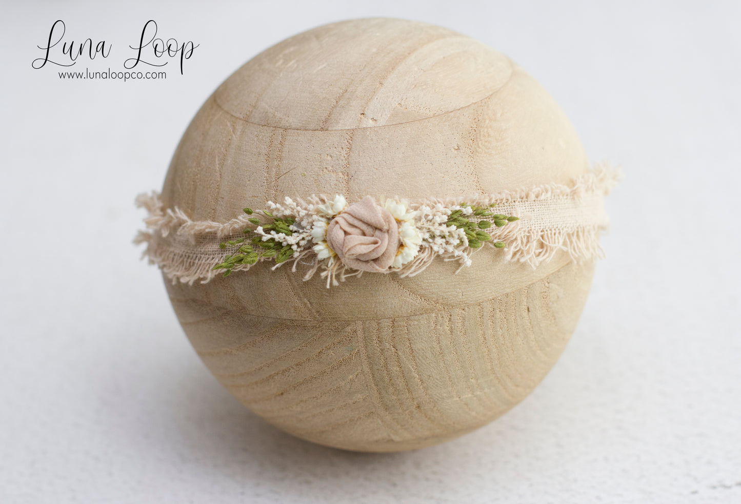 Natural | Flower tieback