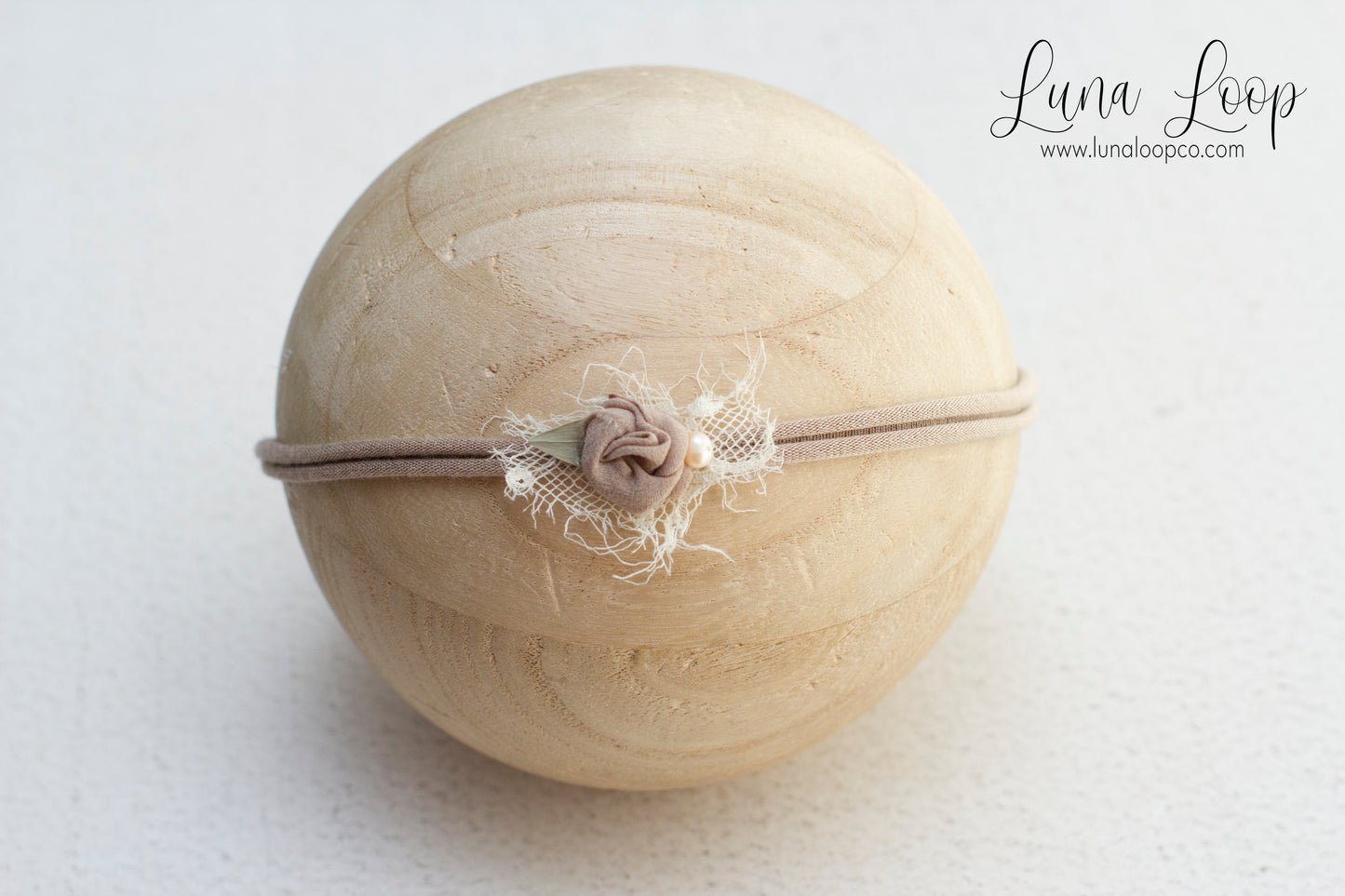 Taupe | Flower tieback