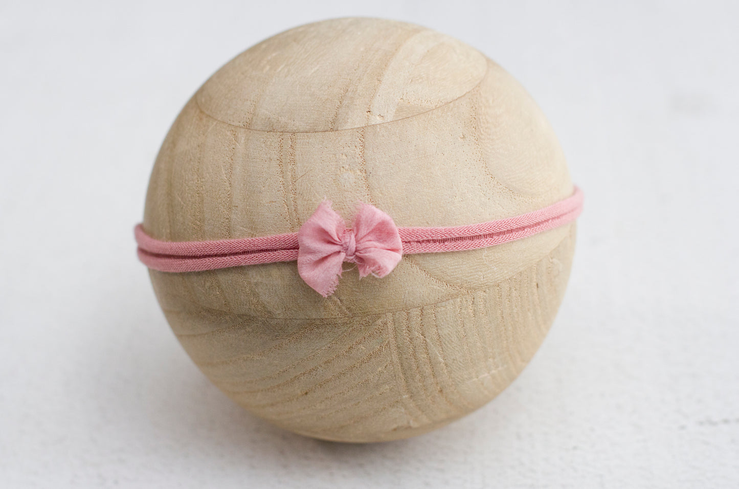 Pink | Tiny dusty pink bow