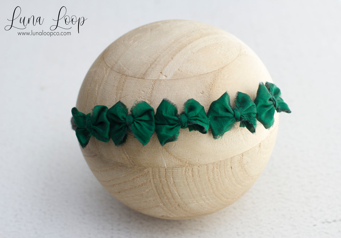 Green | Tiny multi bow tieback