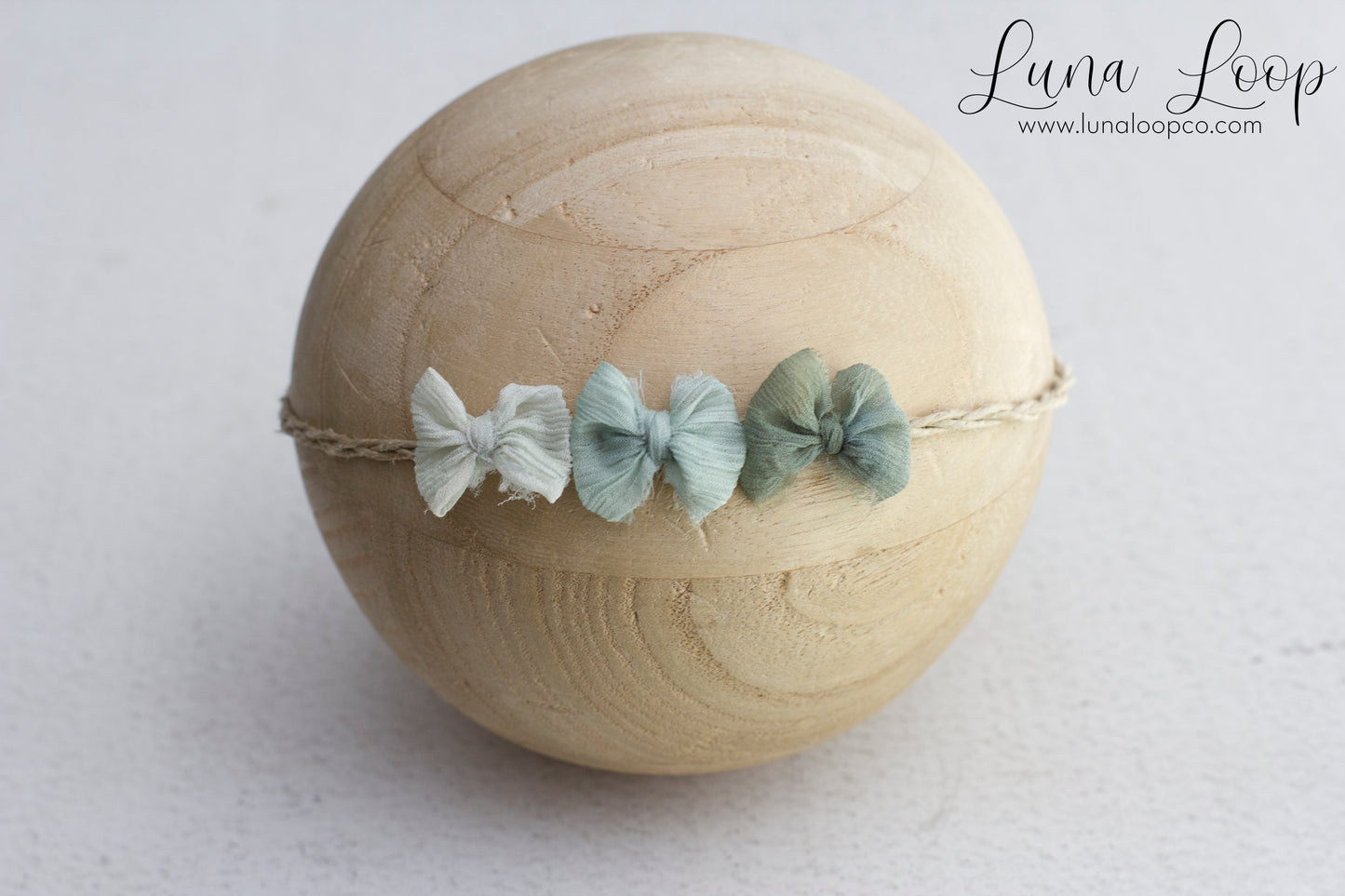 Green | trio ombre bow
