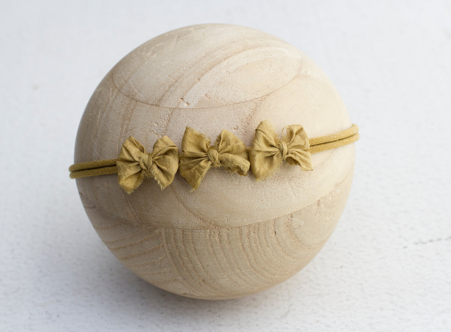 Gold | trio bow
