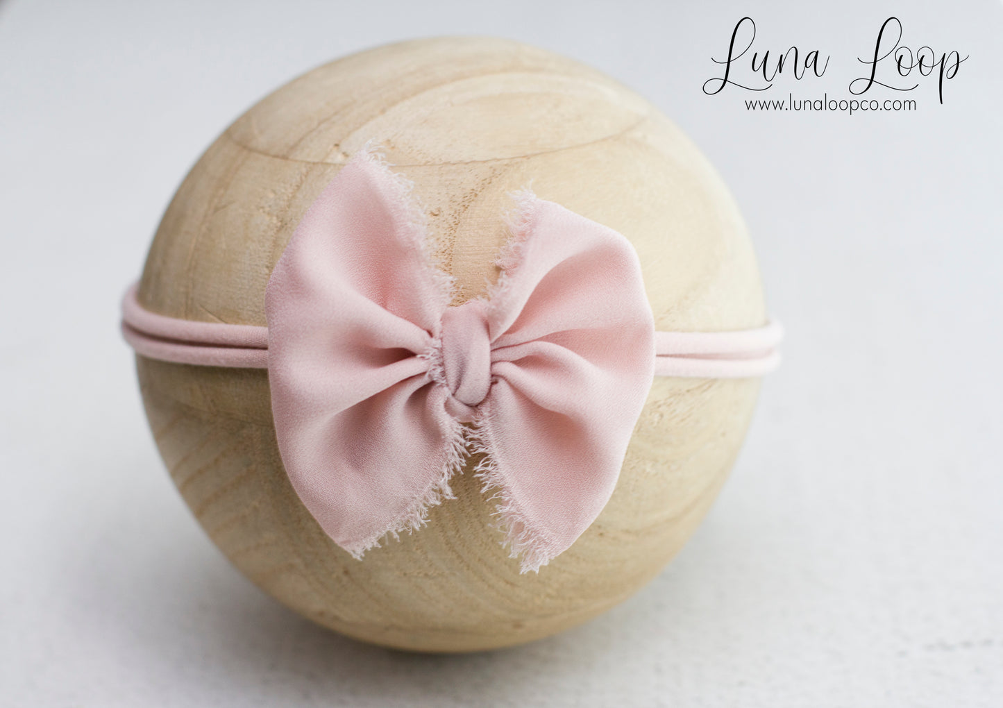Blush | Grande bow