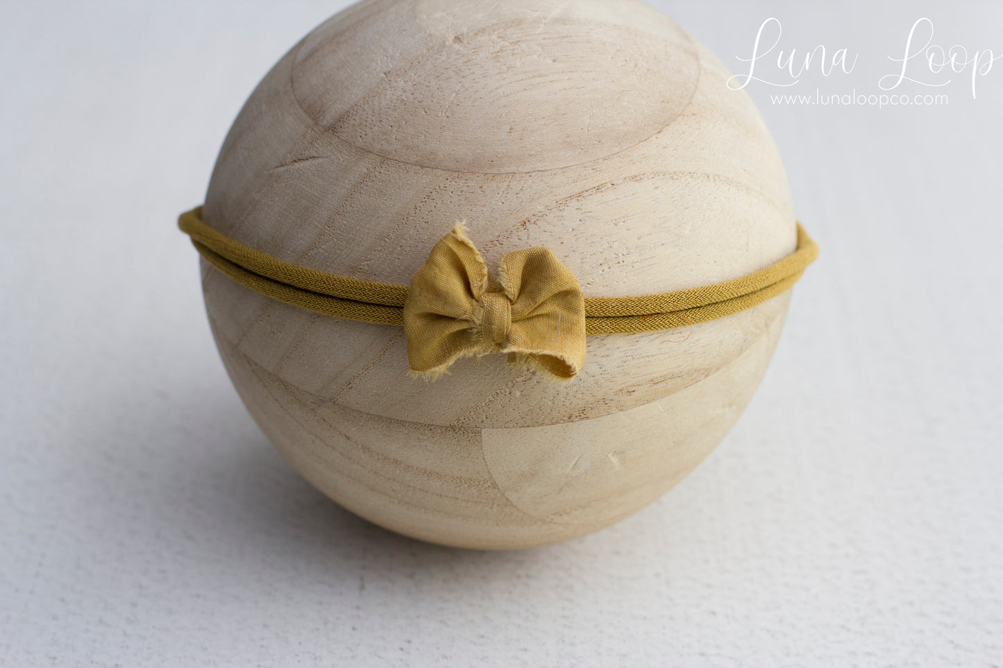 $5 Perfect little bow *Over 50 different colors*