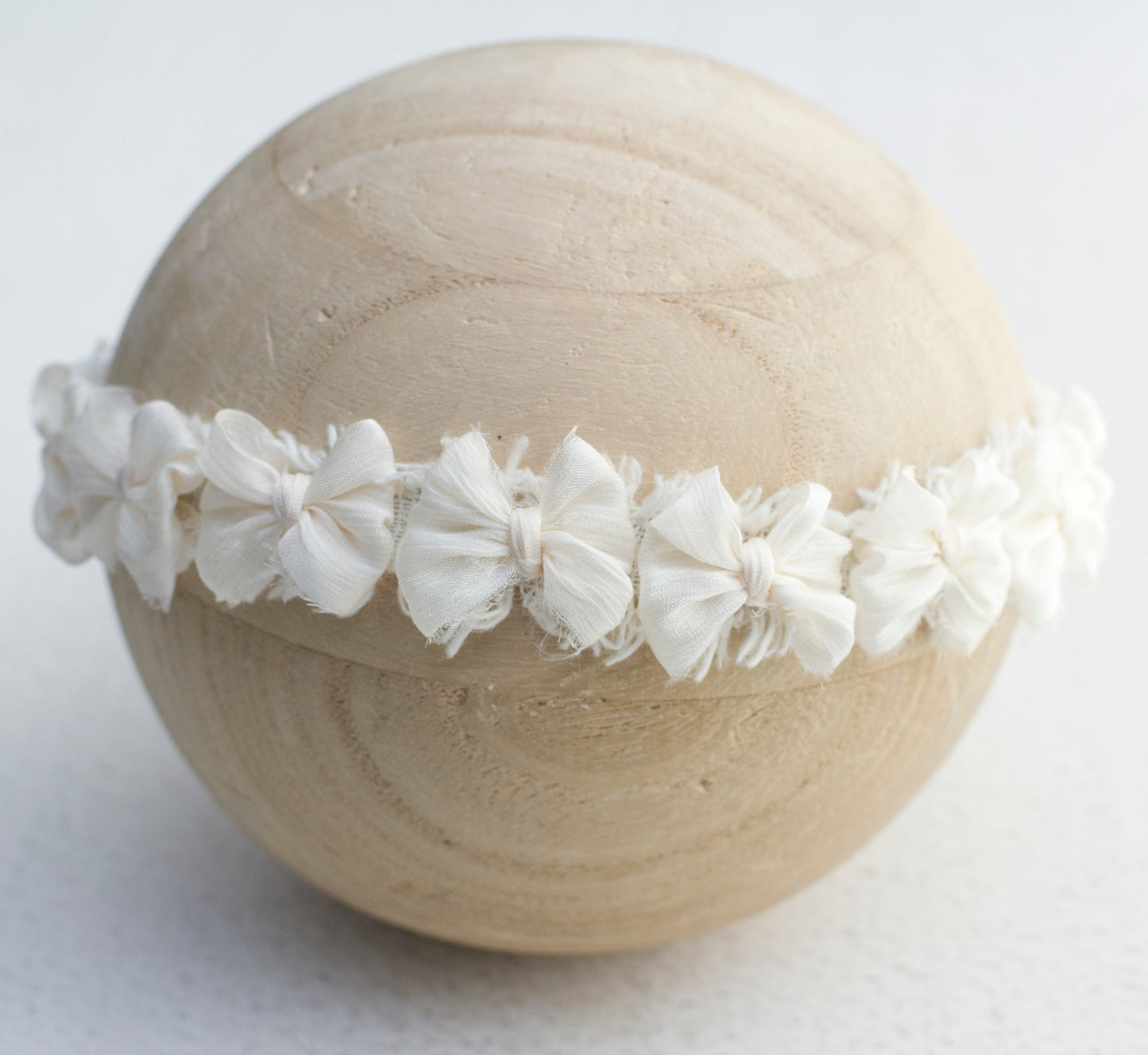 White | Off white Crinkle Tiny multi bow