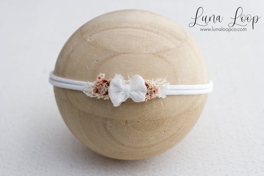 White | Flower Bow tieback