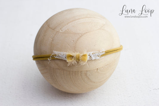 $ Yellow | Dainty Velvet Bow