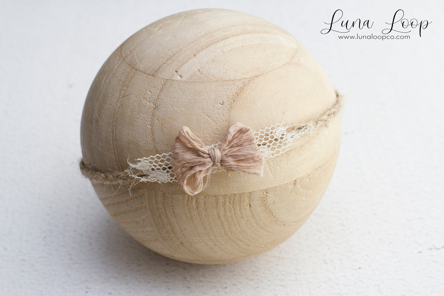 Neutral | Lace Bow tieback