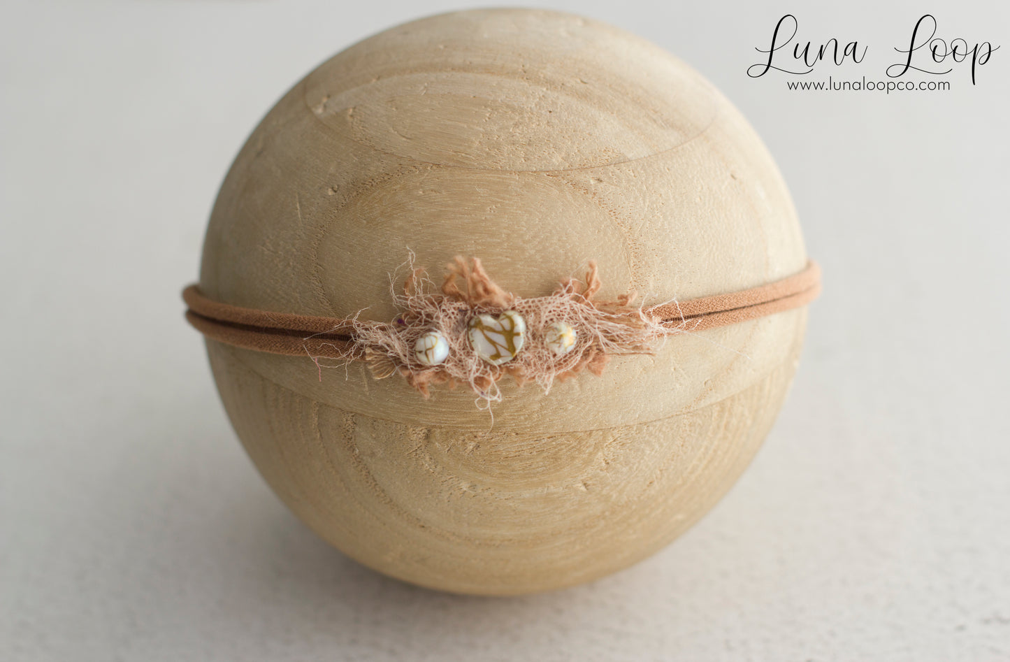 Camel | Heart Tieback