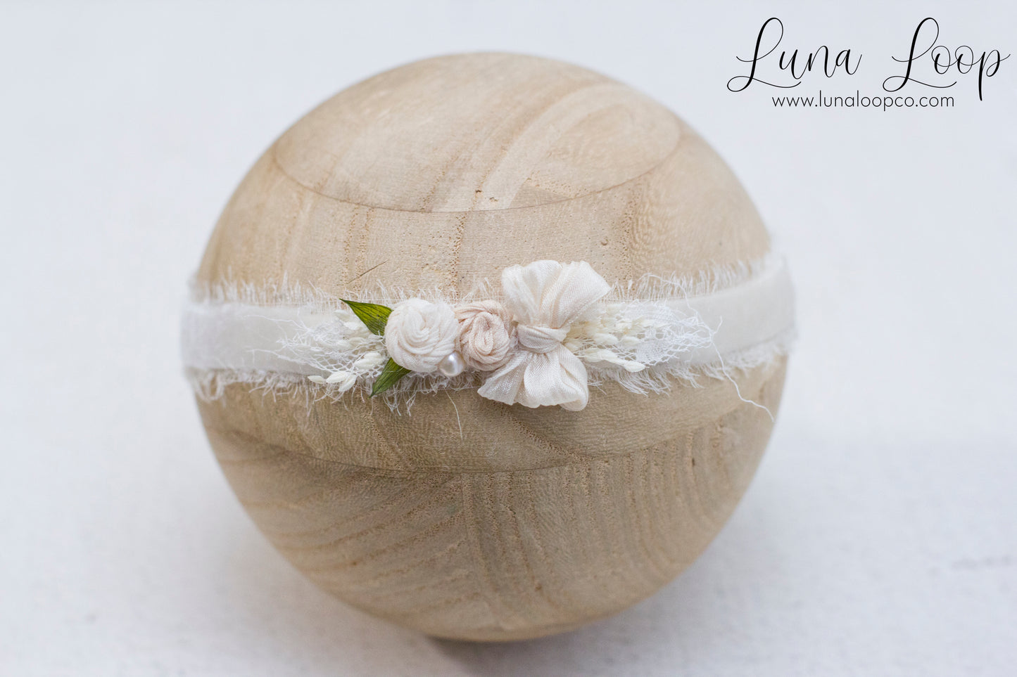 White | Luxe Velvet Tieback