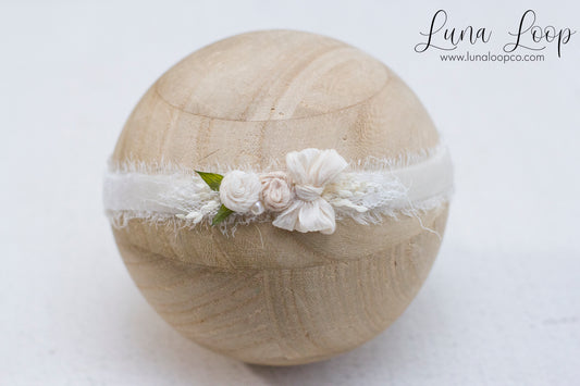 White | Luxe Velvet Tieback