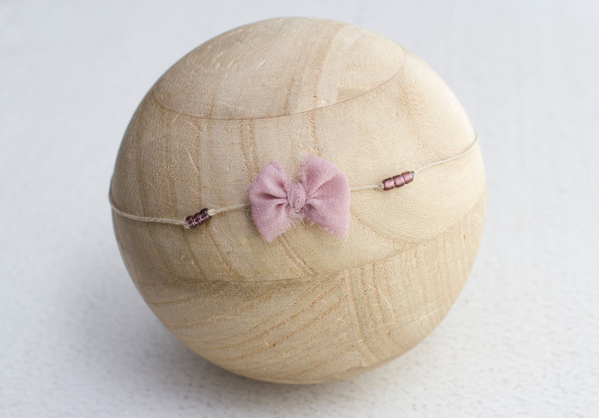 Bow Bead Tieback *several colors*