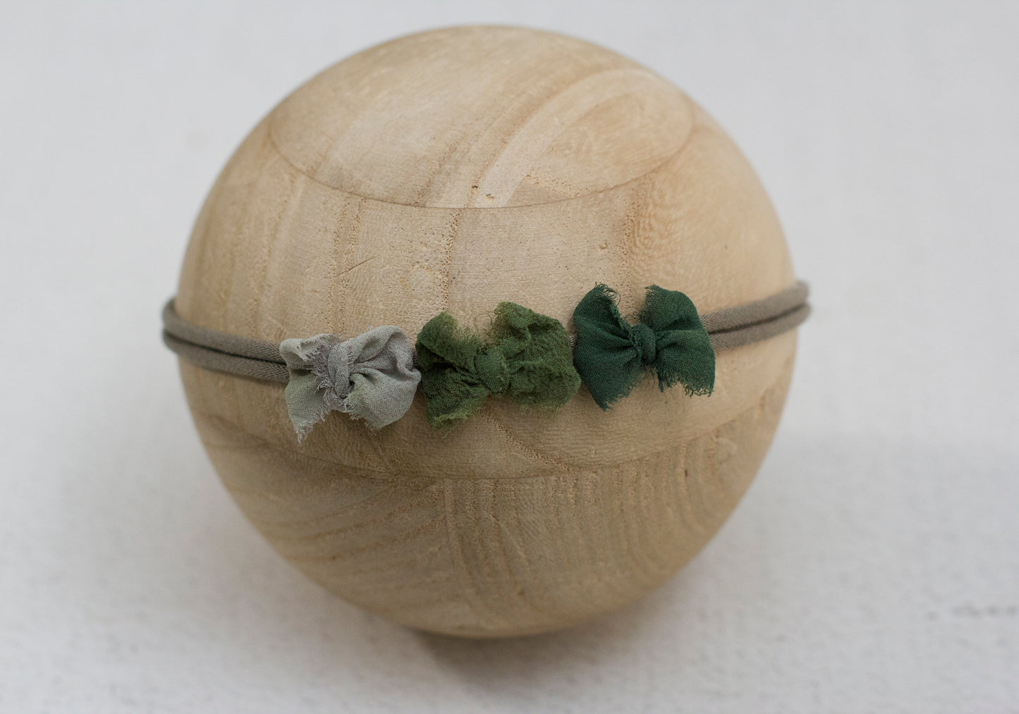 $7 Green | trio bow