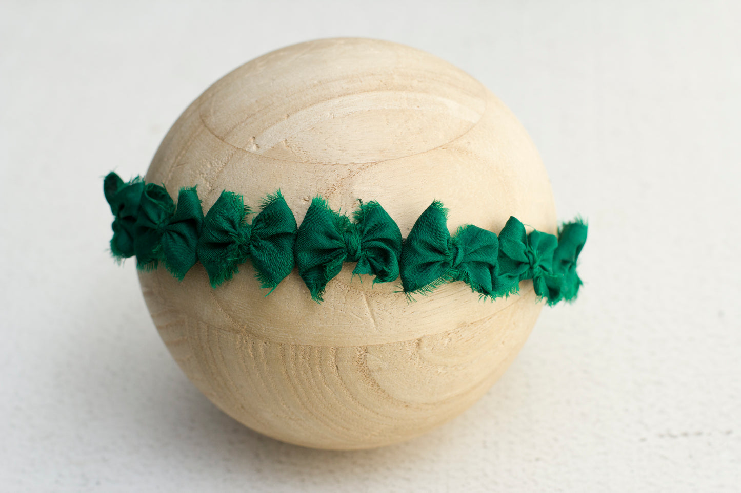 Green | Tiny multi bow tieback
