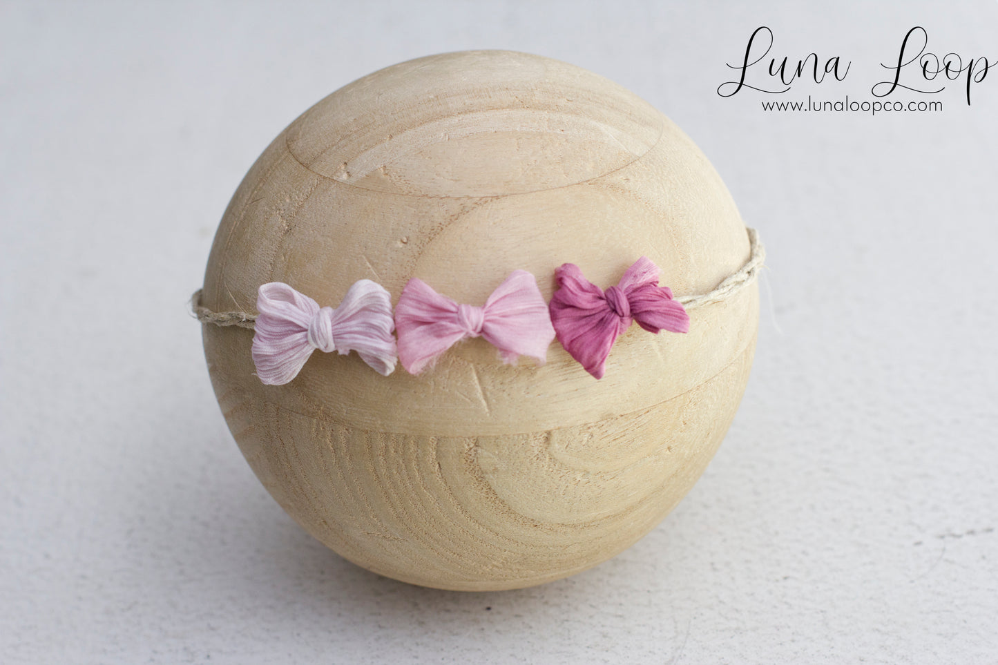 Pink | Ombre triple bow Tieback
