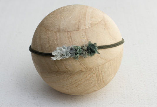 $8 Green | Ombre Shabby