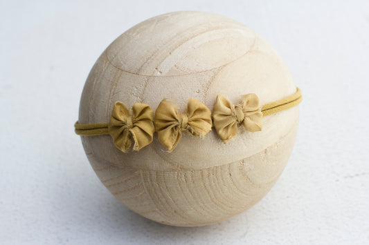 Gold | trio bow