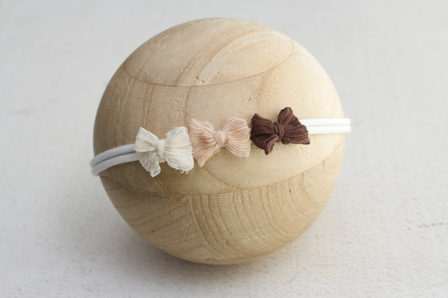 Natural | Crinkle trio bow