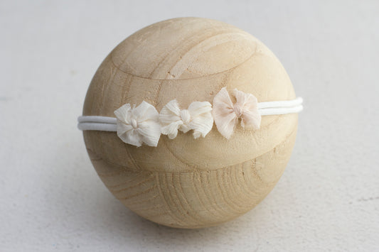 Natural | Crinkle trio bow