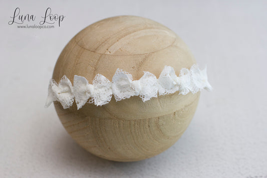 White | Lace Multi bow