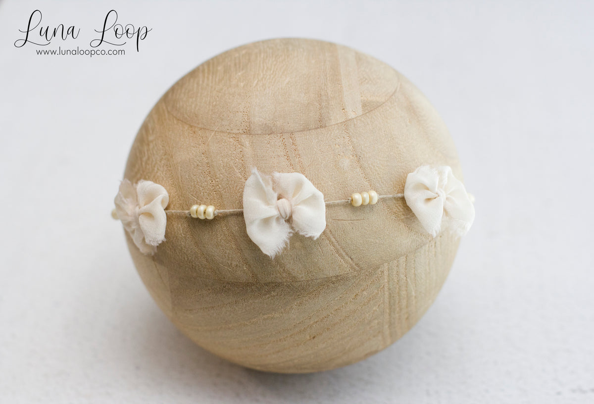 Bow Bead Tieback