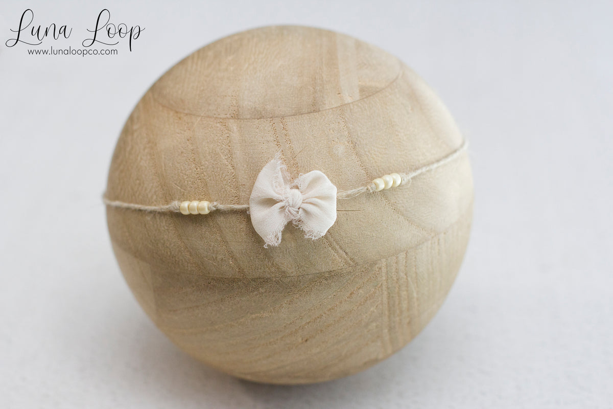 Bow Bead Tieback *several colors*