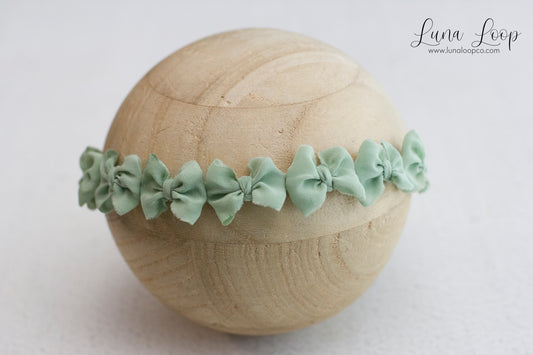 Green | Sage Tiny multi bow tieback