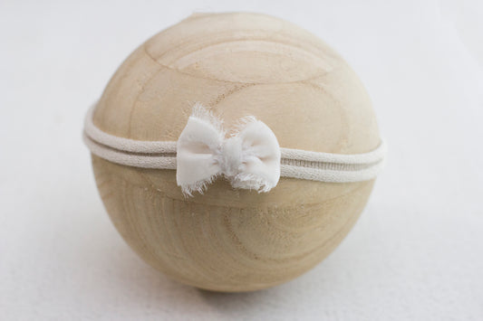Ivory | Velvet Bow