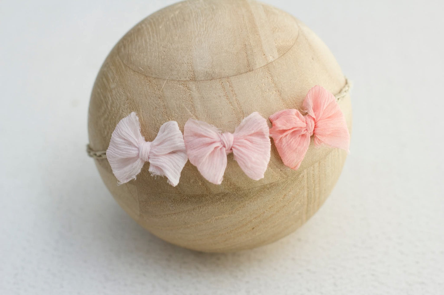 Pink | Ombre triple bow Tieback